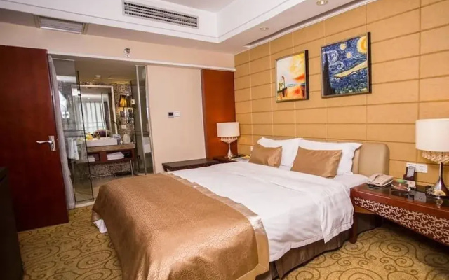 Chengdu Kinfu Center Hotel