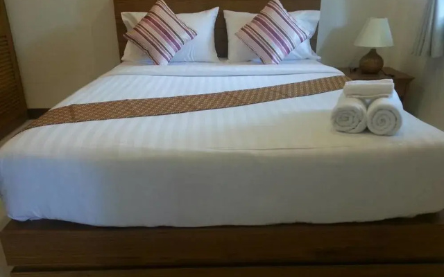 Baan Ekamporn 2