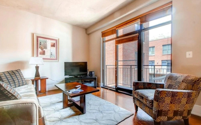 1301 Thomas Circle