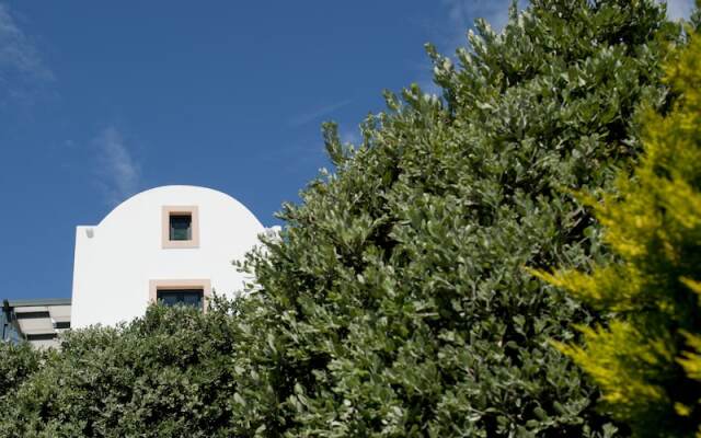 Отель Anthonas Apartments Греция, Остров Санторини - отзывы, цены и фото номеров - забронировать отель Anthonas Apartments онлайн вид на фасад