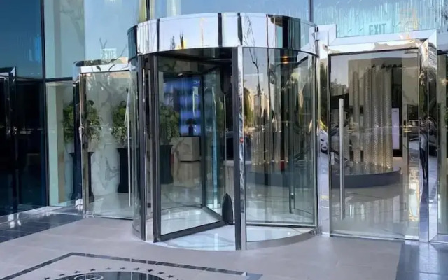 Luxury Apartments In Damac Tower Riyadh(No Front Desk Contact The 5 Days In Advance)