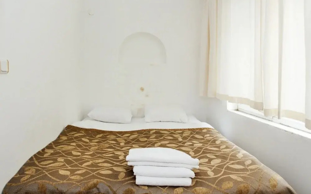 Mete Apartments