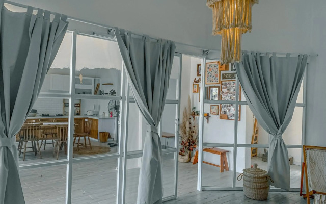 Chon's Dock Homestay & House Lease
