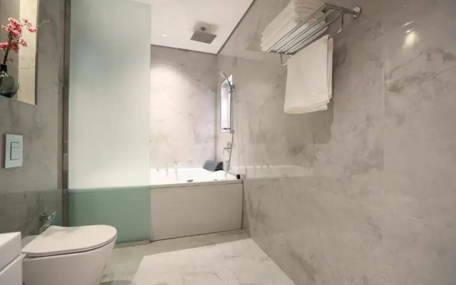 Topaz Al Malqa Hotel