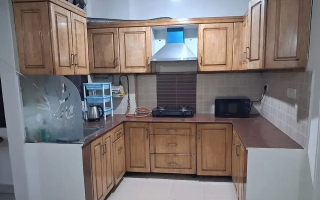 Metrolink Apartment & Suites-East Of Kailash