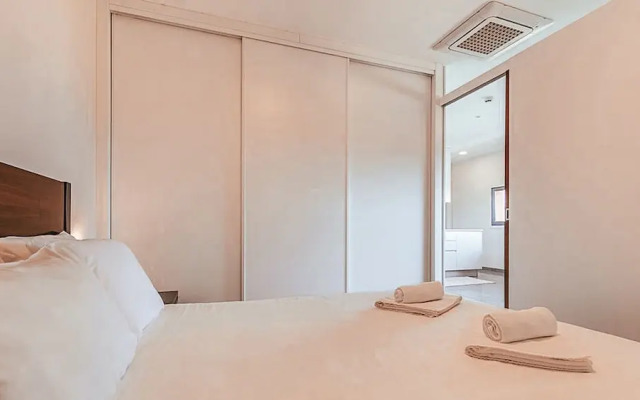Trendy Apartment River View By Gthouse