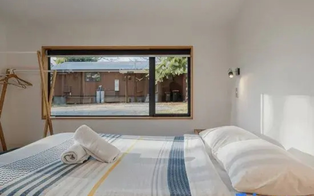 Little Birch - 2 bedroom retreat
