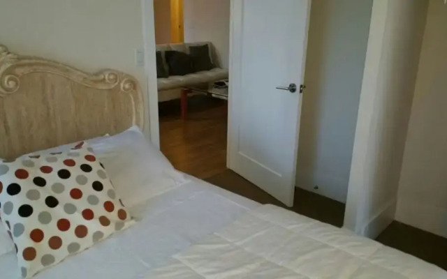 Pelicanstay in Downtown Toronto
