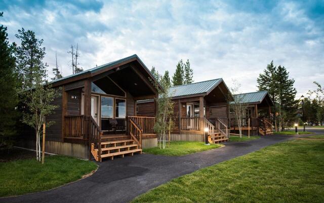 Explorer Cabins At Yellowstone In West Yellowstone United States