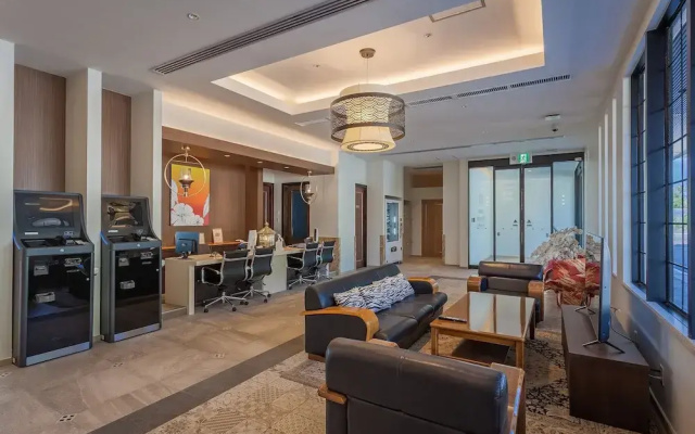 Kariyushi LCH Resort