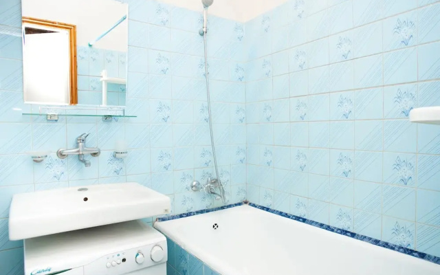 Апартаменты Moskva4you, ул. Заморёнова, 3