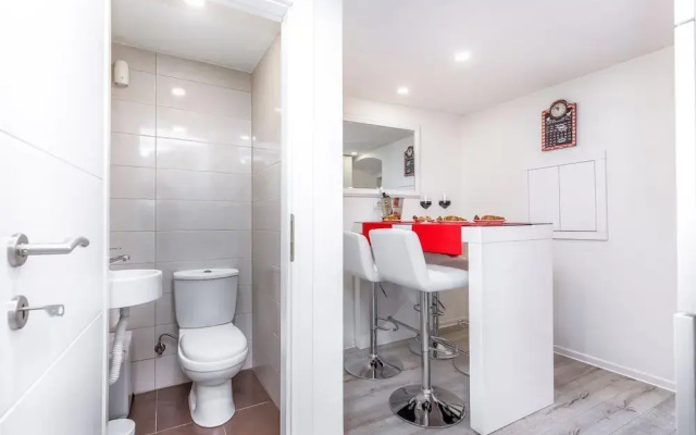 Fiorello Apartment