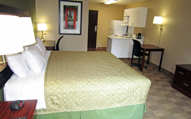 Extended Stay America Select Suites Tampa N USF Attractions