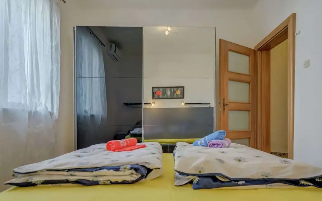 Luxurious Holiday Home in Arbanija with Hot Tub