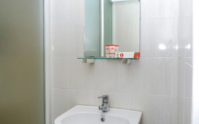 Sky Guesthouse By OYO Rooms