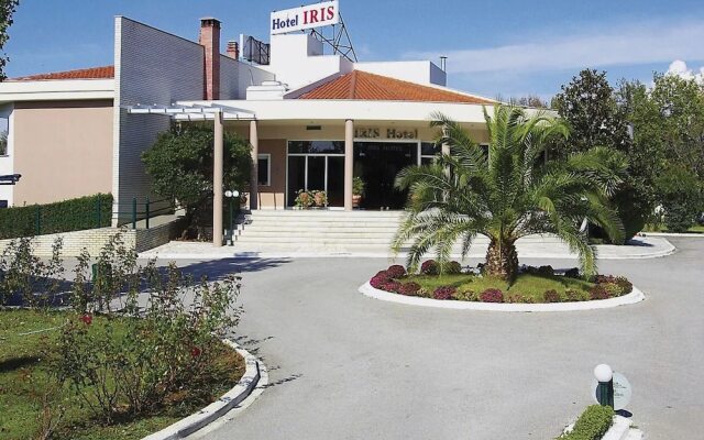 Отель Iris Hotel Греция, Ферми - отзывы, цены и фото номеров - забронировать отель Iris Hotel онлайн вид на фасад