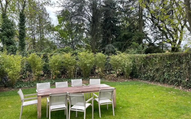 The Pink House, Uccle