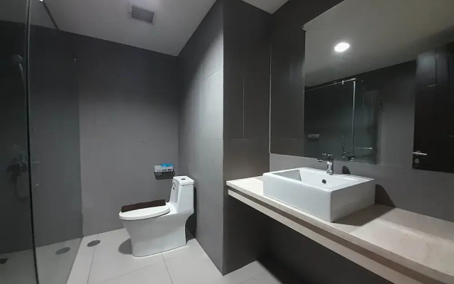 Elegant And Spacious 1Br At Patraland Amarta Apartment