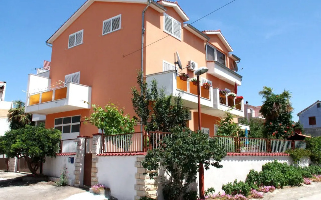 Apartments Cace