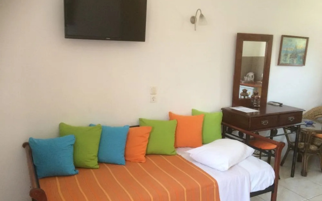 Maroulinas Boutique Studios & Apartments