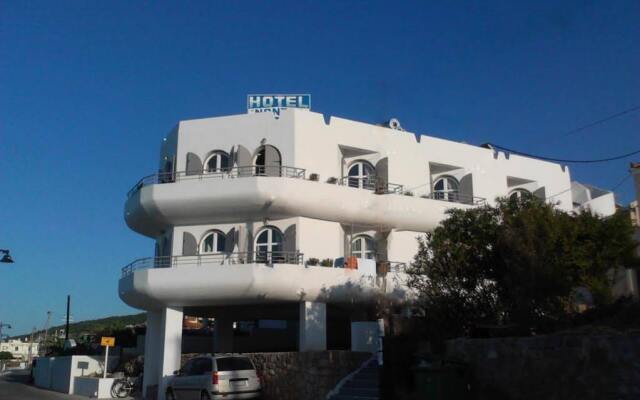 Отель Nontas Hotel Греция, Агистри - отзывы, цены и фото номеров - забронировать отель Nontas Hotel онлайн вид на фасад