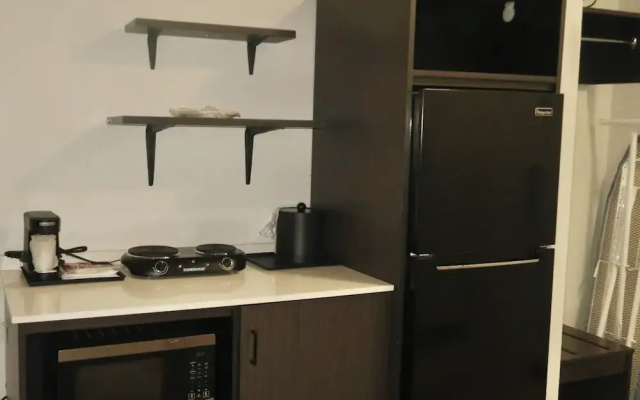 Studio 6 Elkhart, IN- Kitchenette Rooms