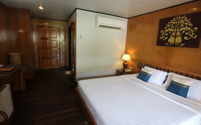 Phi Phi Banyan Villa