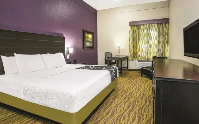 La Quinta Inn & Suites Laredo Airport