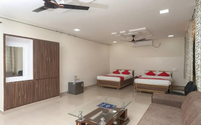 Sri Surya Guest Inn By OYO Rooms