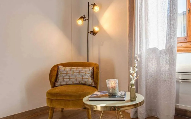 Laurel Apartment by Mmega