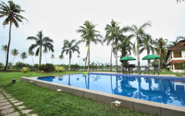 Manor Backwater Resort