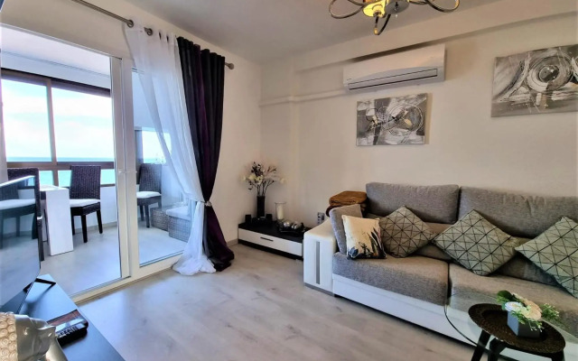 2-Schlafzimmer-Penthouse-Apartment mit frontalem Meerblick