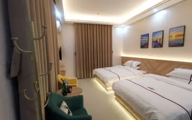 Longhai Yijian B&B