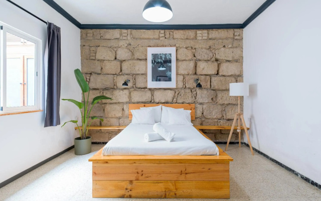 Cathedral Apartment