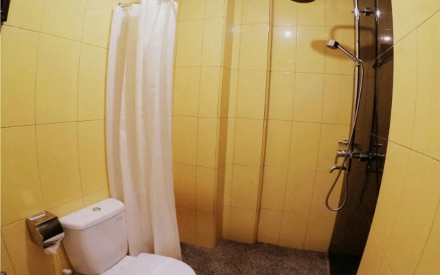 Amali Gallery Hotel