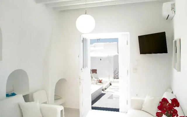 Chora House