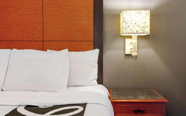La Quinta Inn & Suites by Wyndham Birmingham Hoover