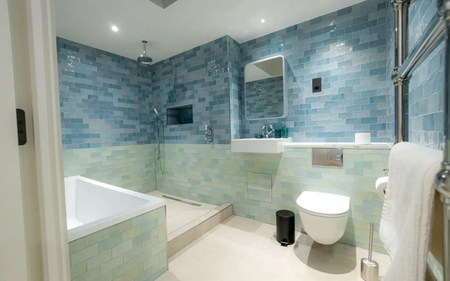 Three Bed Apts near Spitalfields Mkt