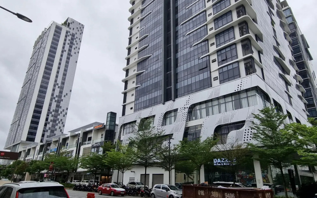 Studio-Auroraplace-KL-bukitjalil-Pavilion2-infinitypool