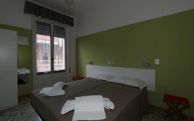 Hotel Urano - Bed & Breakfast