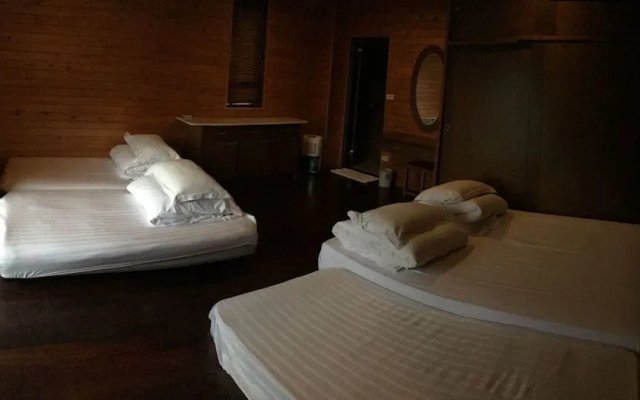 Celebrity Villa