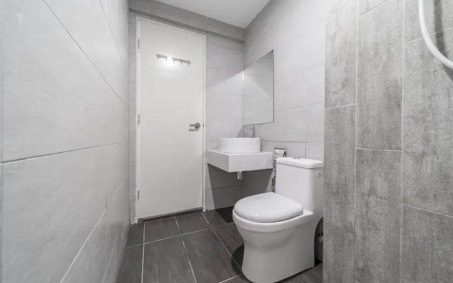 OYO Home 89396 Indescribable 3br Arte Plus
