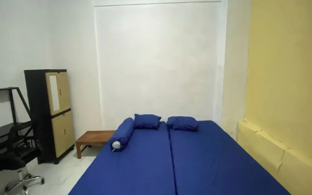 OYO 95038 Khanza Stay