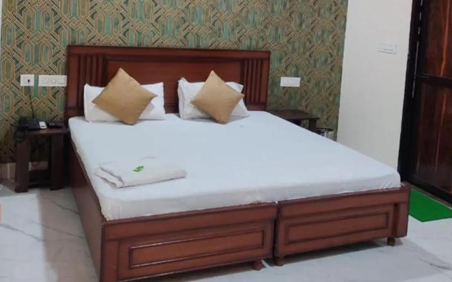 FabHotel Park View