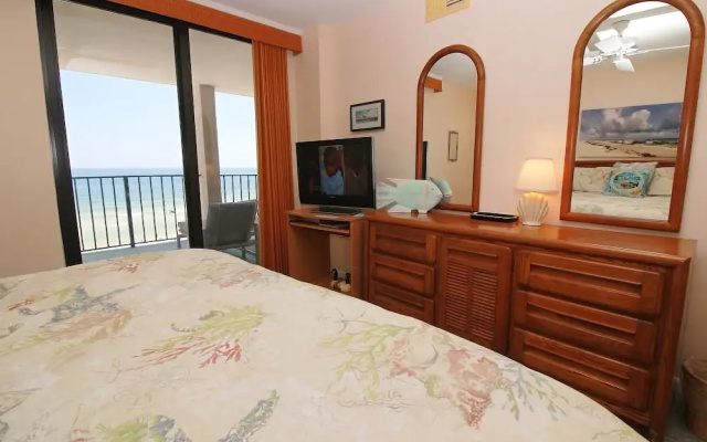 Windrift 410w 2 Bedroom Condo by RedAwning