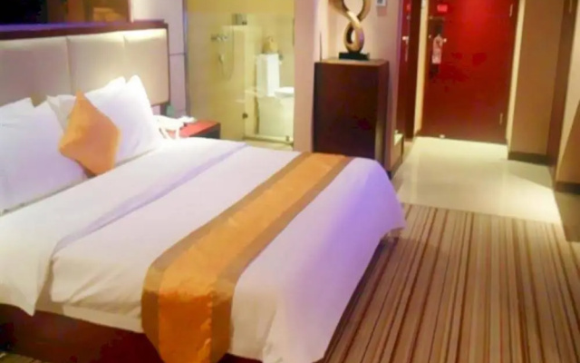 Pingqian Fashion Business Hotel