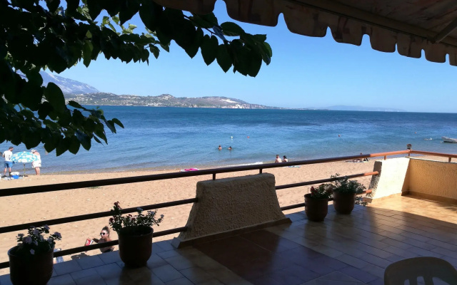 Alekos Beach Houses-Jerasimo