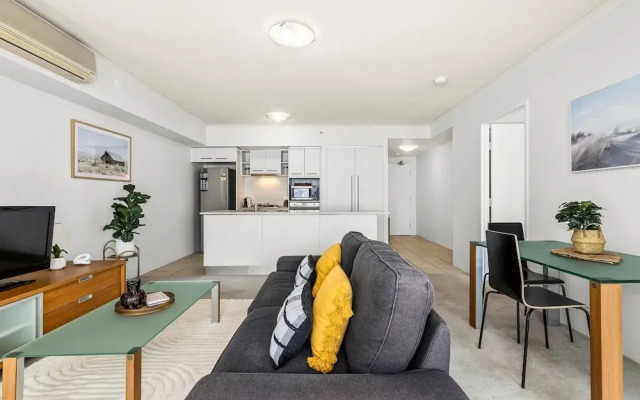 1-bed Brisbane City Centre With Pool, BBQ & Gym