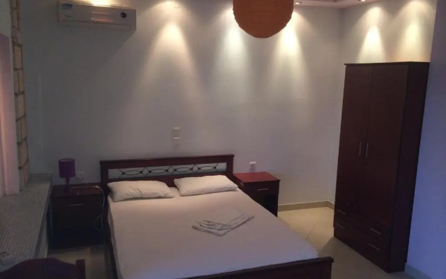 Simos Apartments