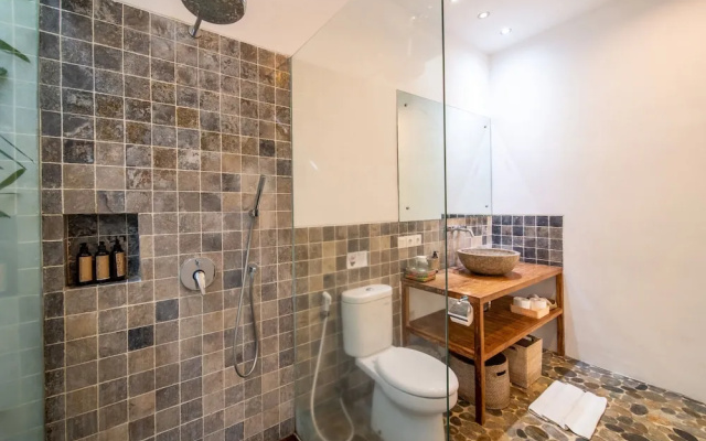Trendy 3br Private Villa Seminyak